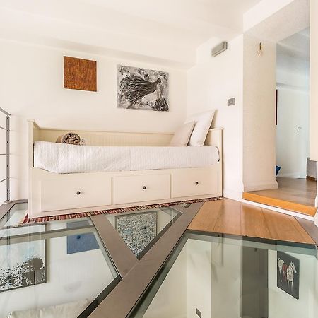Alessia'S Flat- Porta Romana M3 มิลาน ภายนอก รูปภาพ