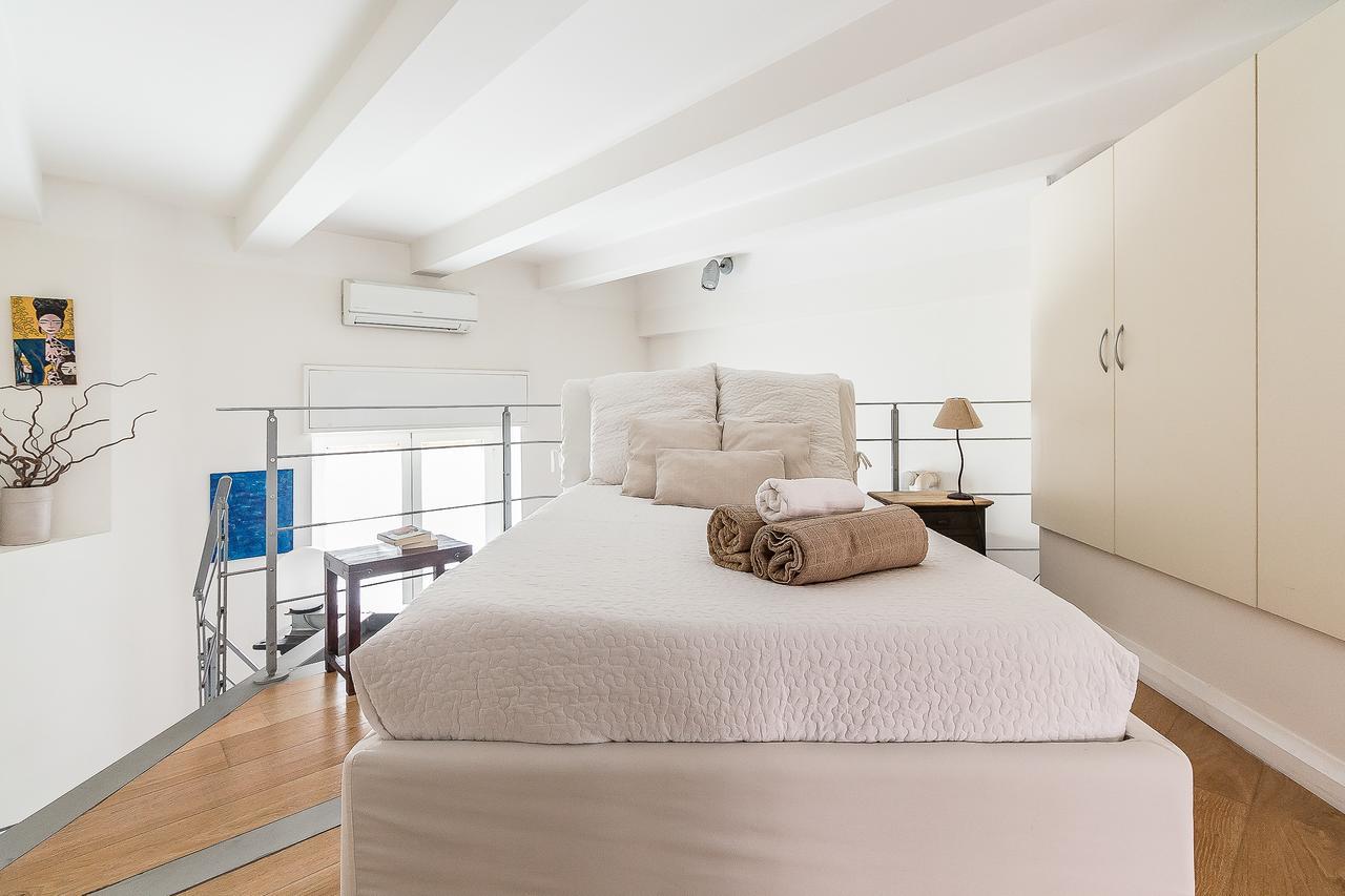 Alessia'S Flat- Porta Romana M3 มิลาน ภายนอก รูปภาพ